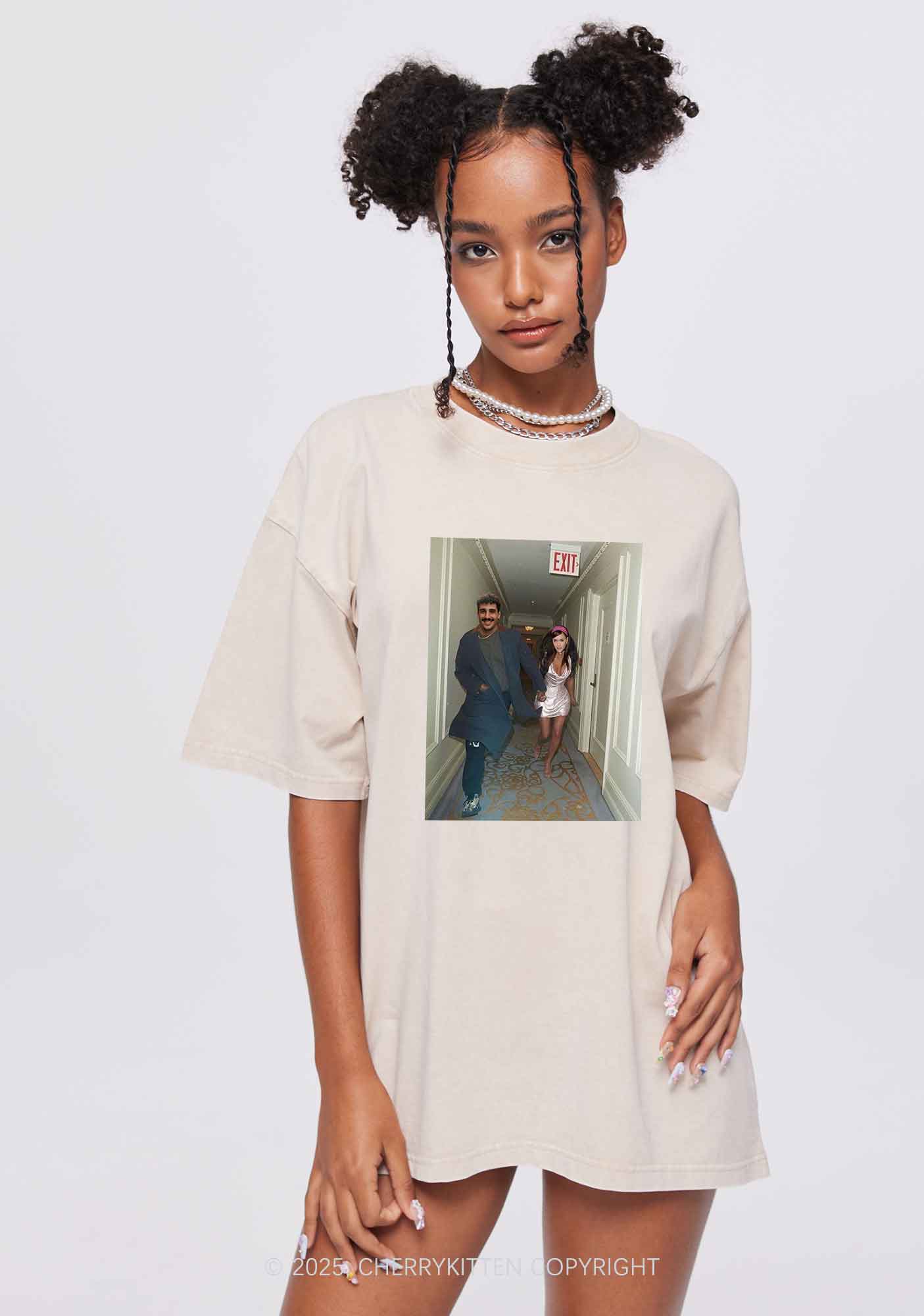 Custom Famous Hallway Photo Y2K Shirts Washed Tee Cherrykitten - Image 3
