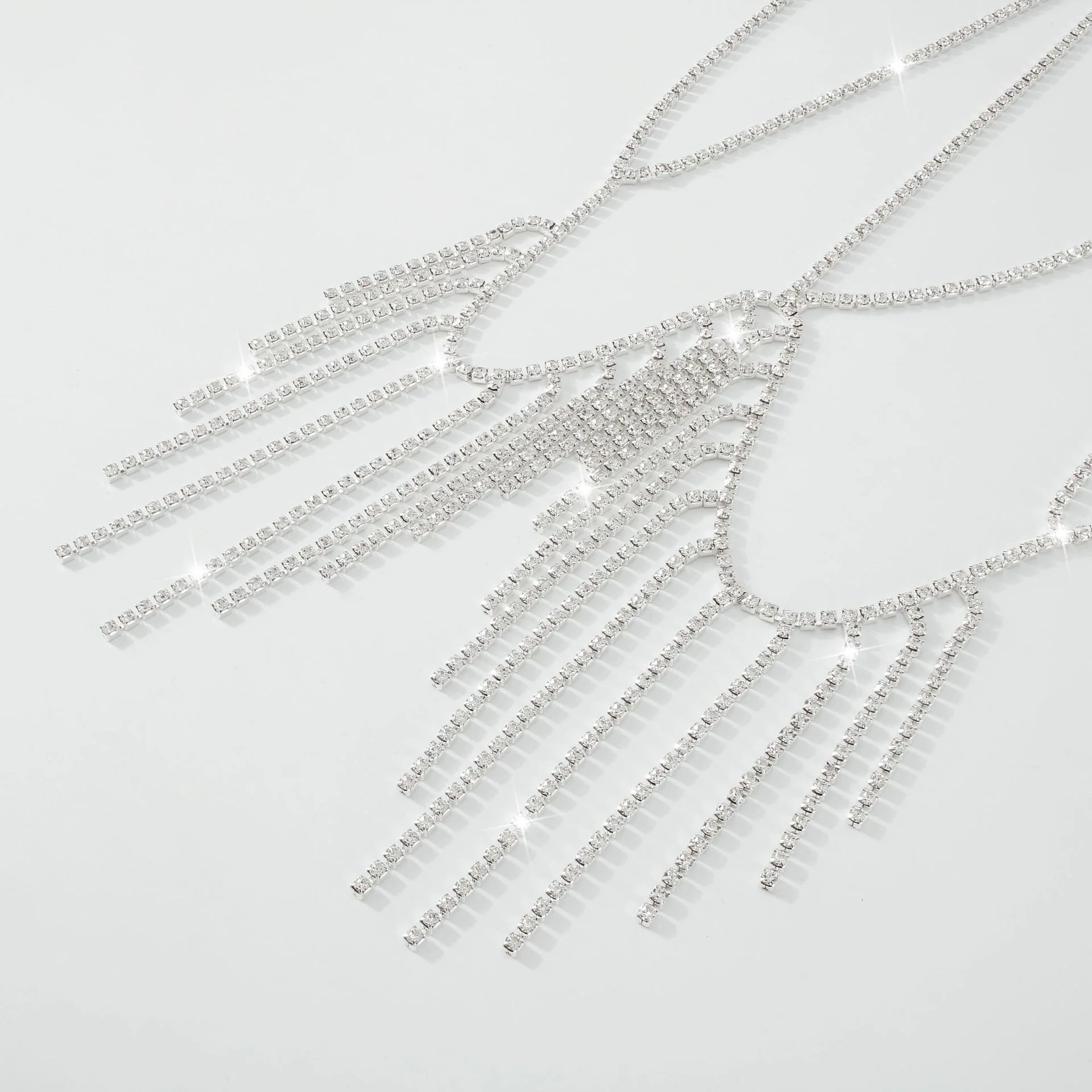 Fashion Metal Tassel Diamond Temperament Breast Chain - Image 6