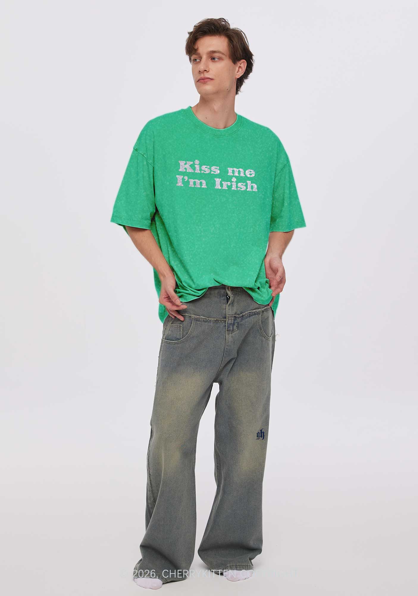 Glitter Kiss Me St Patricks Y2K Shirts Washed Tee Cherrykitten - Image 2