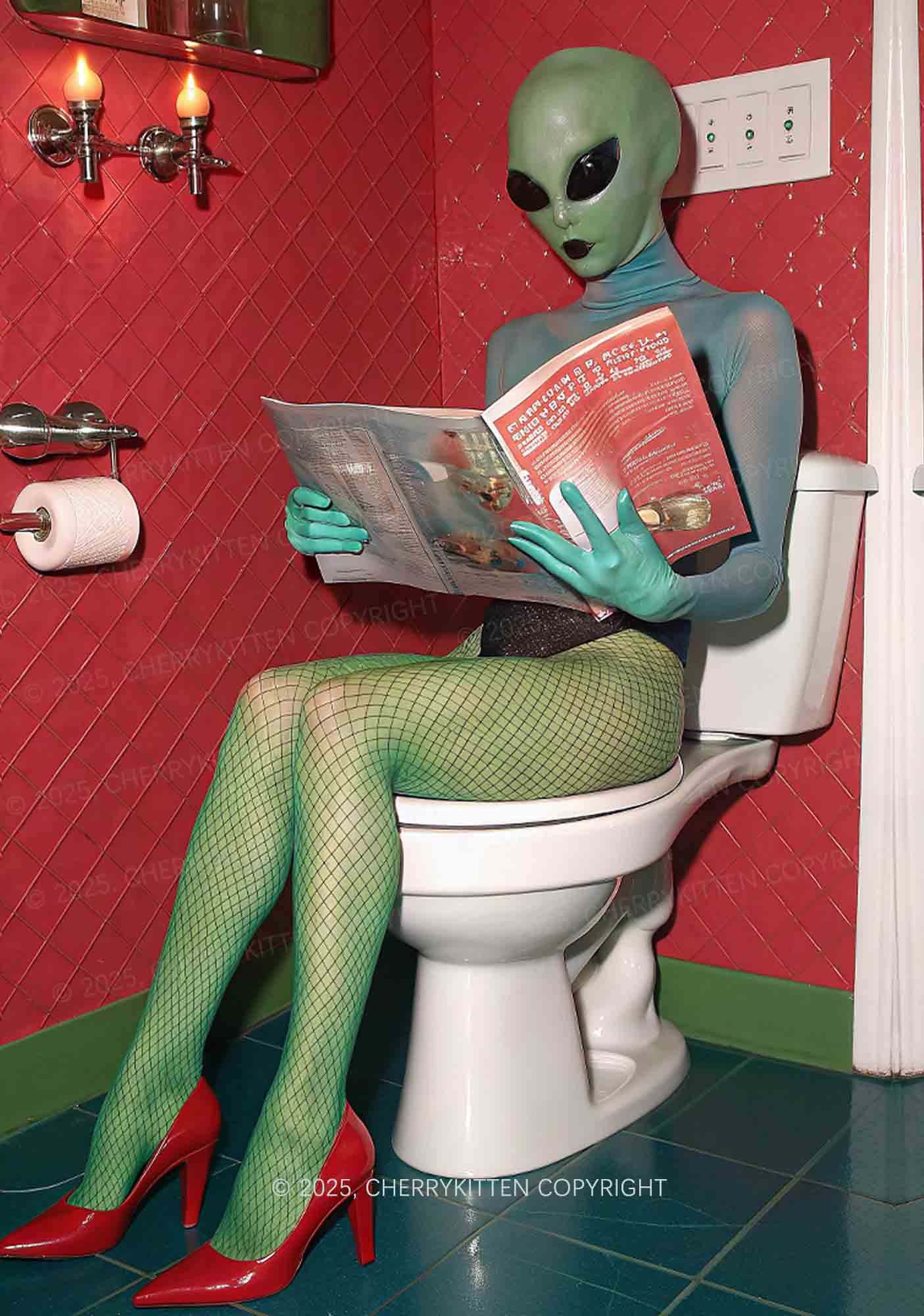 Halloween Alien On Toilet Y2K Print Cami Crop Top Cherrykitten - Image 2