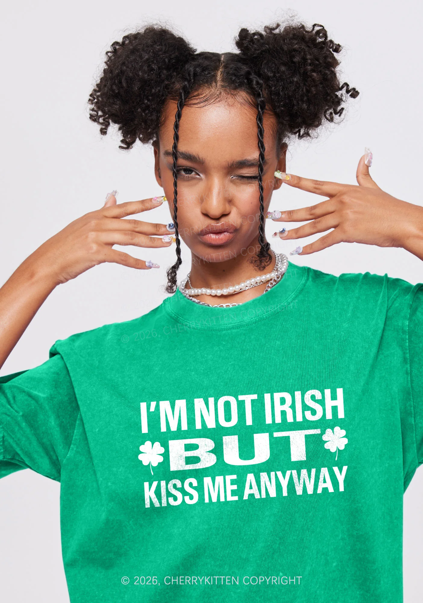 Im Not Irish But Kiss Me St Patricks Y2K Shirts Washed Tee Cherrykitten - Image 2