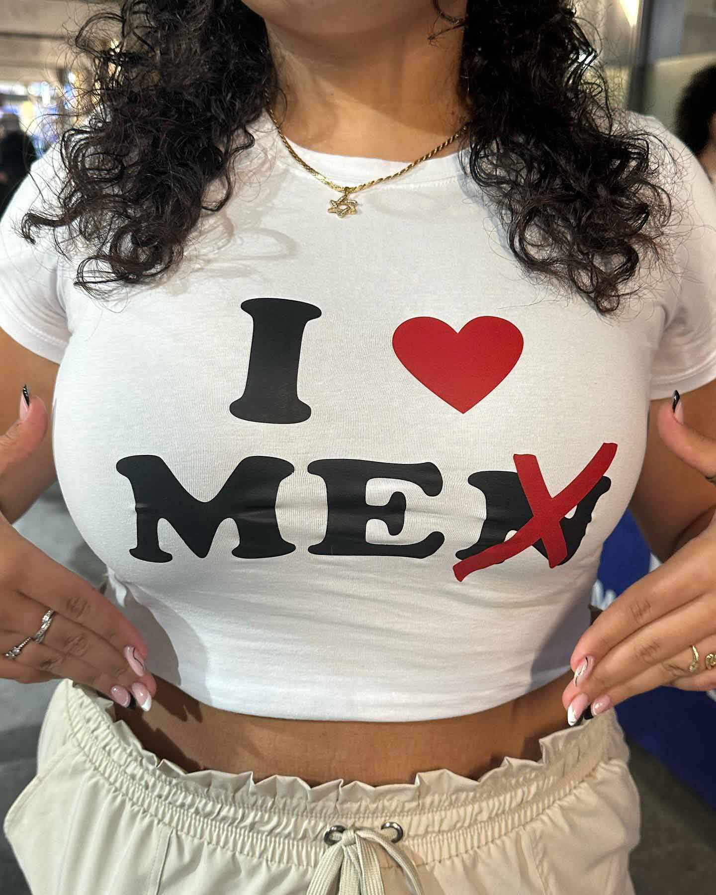 Love Me Not Men Y2k Baby Tee - Image 2