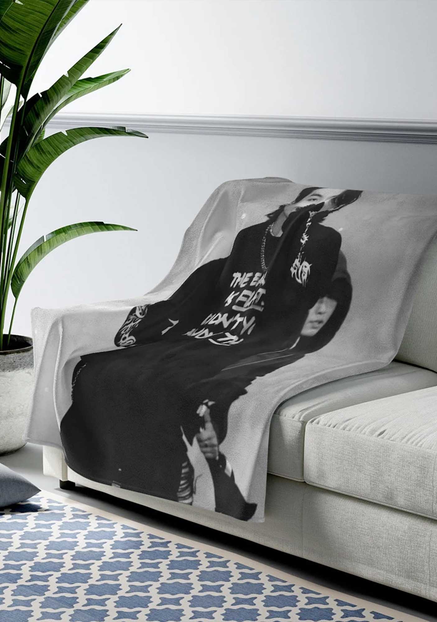 Min Yoongi Busan Concert Kpop Plush Blanket - Image 2