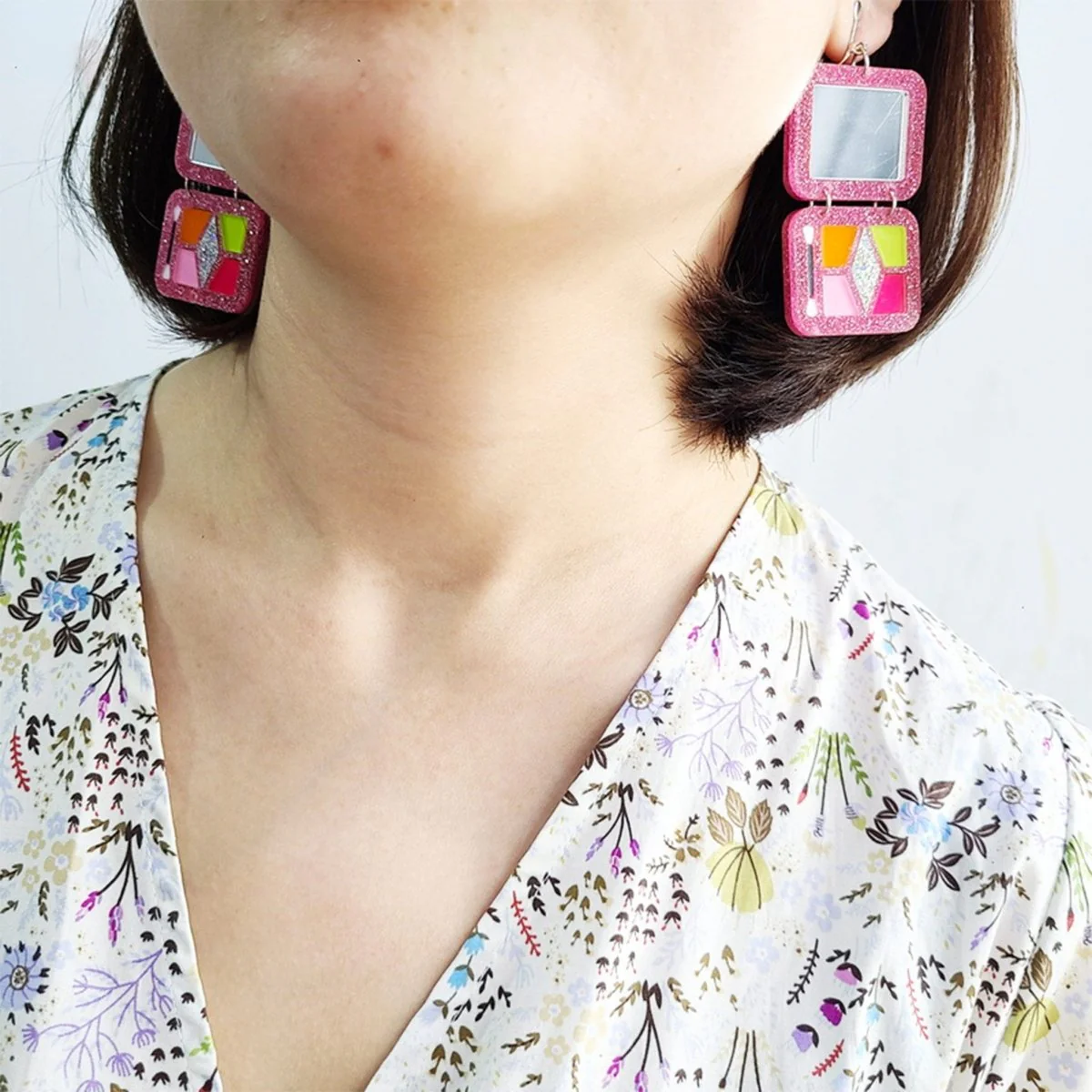 Retro Disco Eyeshadow Palette Earrings - Image 3
