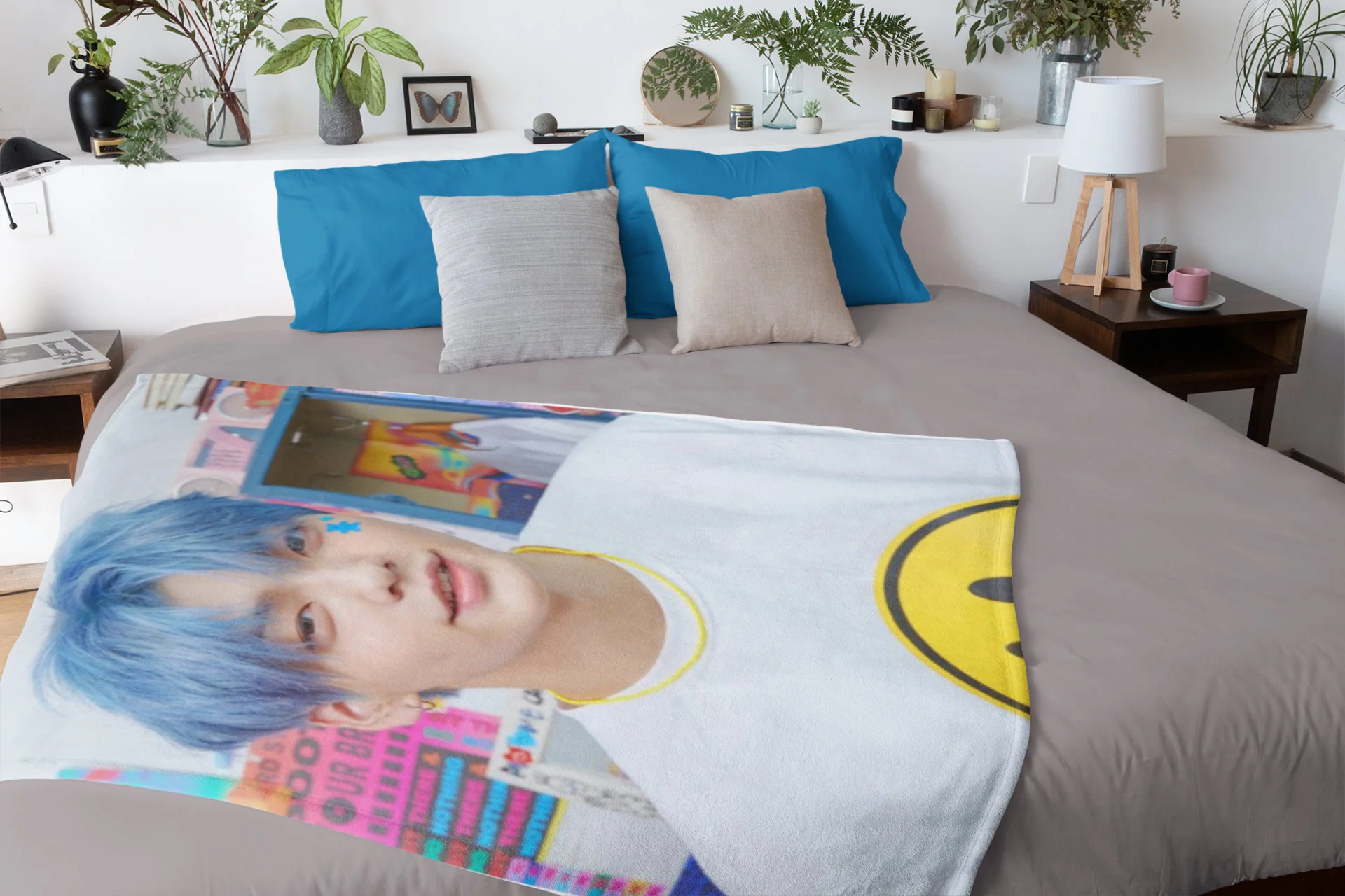 Soobin Boyfriend Photo Kpop Plush Blanket - Image 3